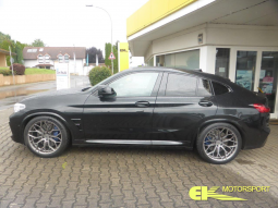 BMW X4  M Competition 510PS mit 21 Zoll   Wheelforce vorne 265/40R21 u.hinten 295/35R21 und KW-Gewindefahrwerk     